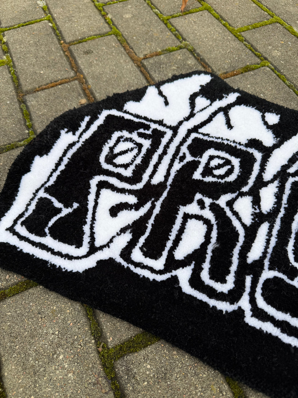 PRO8L3M custom Rug - Rugsly